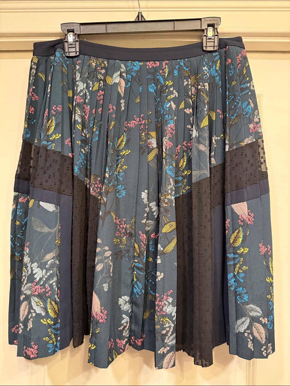 Banana Republic Floral Pleated Circle Skirt in Teal with Black Panels